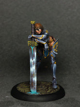 Erika, Silver Lady, 32mm